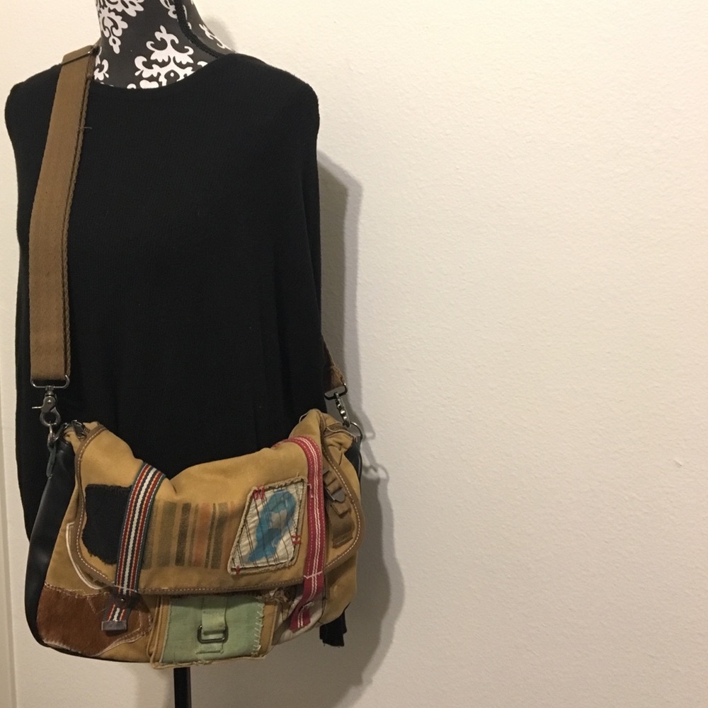 • Street Wear Crossbody •